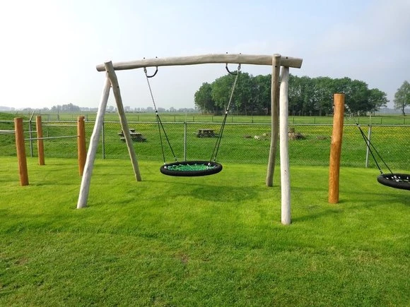 Robinia Houten Schommel Met Vogelnest PREMIUM Openbaar Gebruik 4 Robinia Houten Schommel Met Vogelnest PREMIUM Openbaar Gebruik - Afbeelding 4
