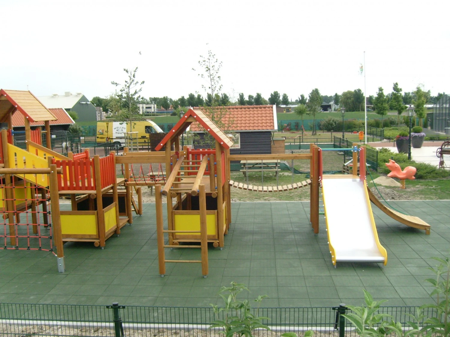 Safe & Soft Rubber Speelplaatstegels 100 X 100 Cm. 3 Safe & Soft Rubber Speelplaatstegels 100 X 100 Cm. - Afbeelding 3