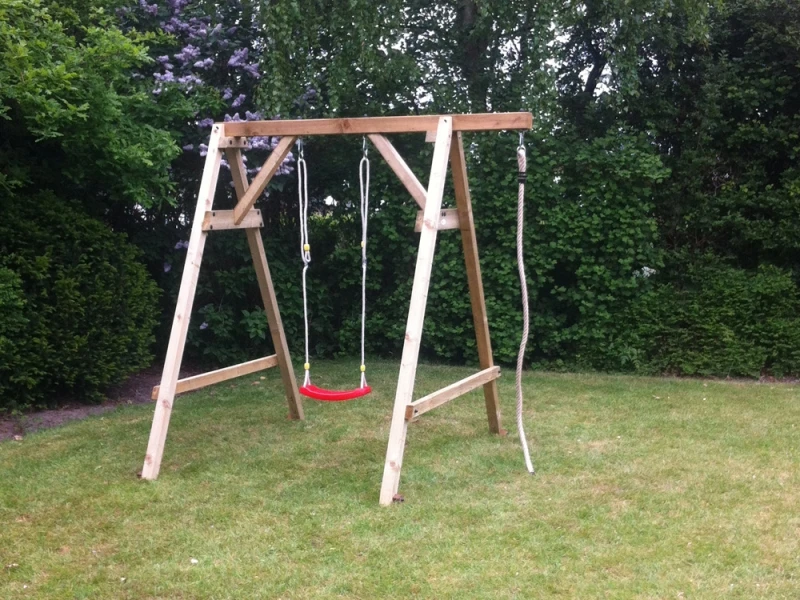 Schommel Compact – 3 Haken – 217 Cm. Hoog 1 Schommel Compact – 3 Haken – 217 Cm. Hoog