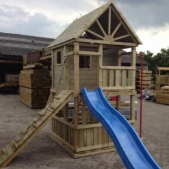 Speeltoestel Iris (Douglashout Geimpregneerd) -Goedkope Tuin Spellen Winkel speeltoestel iris 1