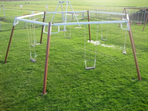 Schommel Zeskant (hout) Openbaar 1 Schommel Zeskant (hout) Openbaar